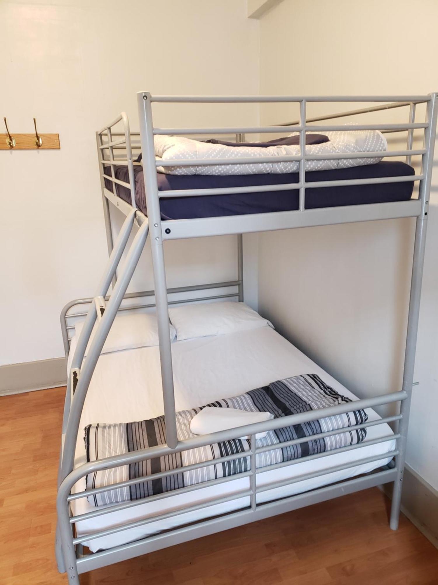 St Clair Hostel Vancouver Bagian luar foto