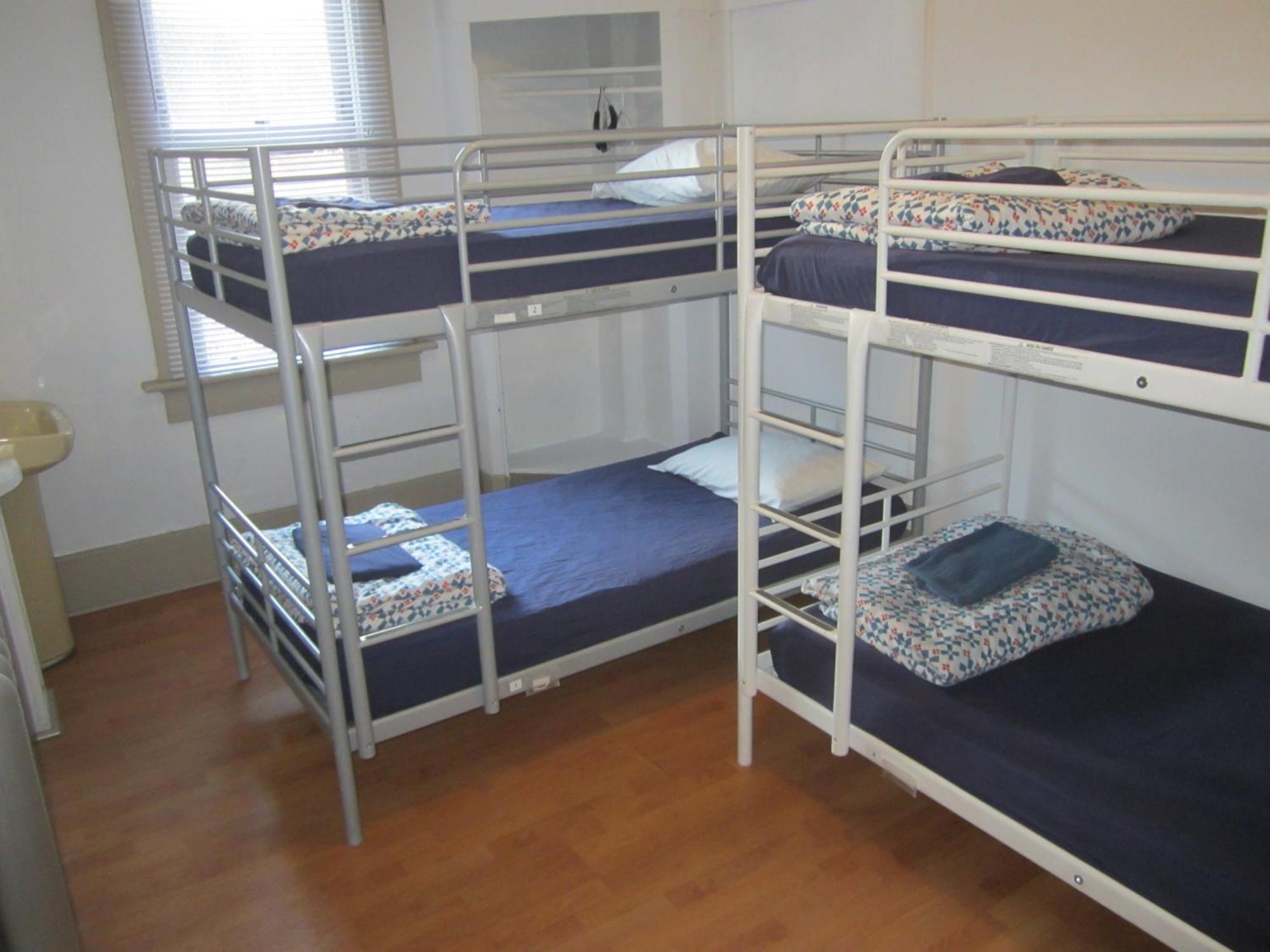 St Clair Hostel Vancouver Bagian luar foto